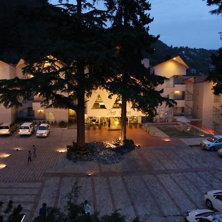 Hotel Arif Castle, Найнитал Экстерьер фото